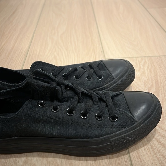 Black Converse - Picture 2 of 3